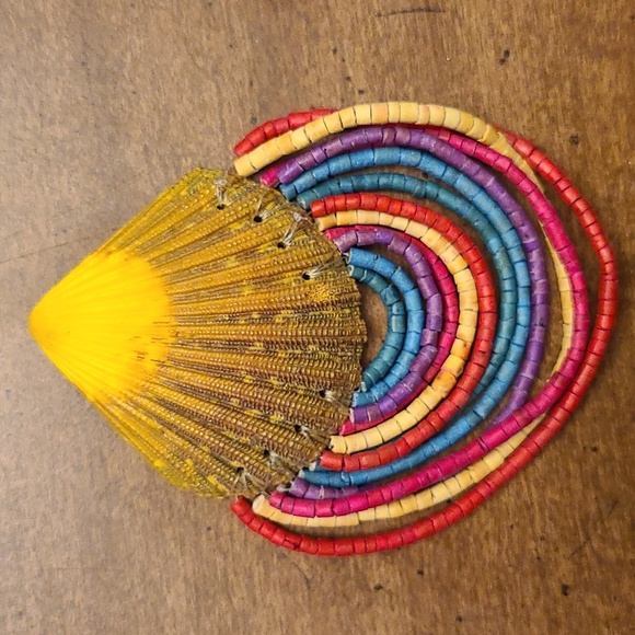 Shell & Beads Brooch - Picture 4 of 5